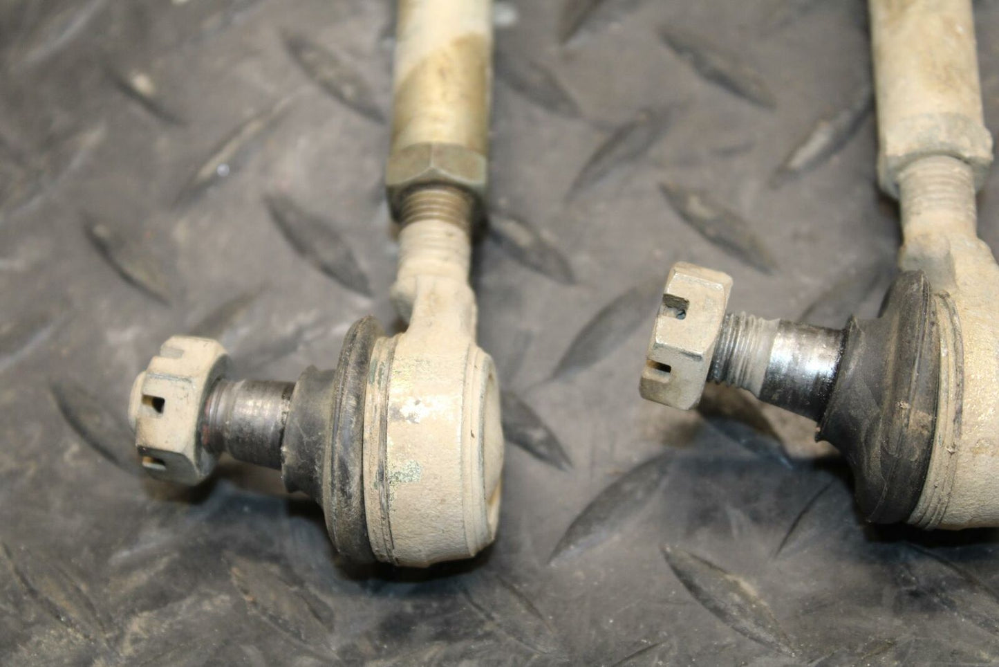 02-06 YAMAHA BANSHEE 350 STEERING TIE RODS ROD SET PAIR BB214