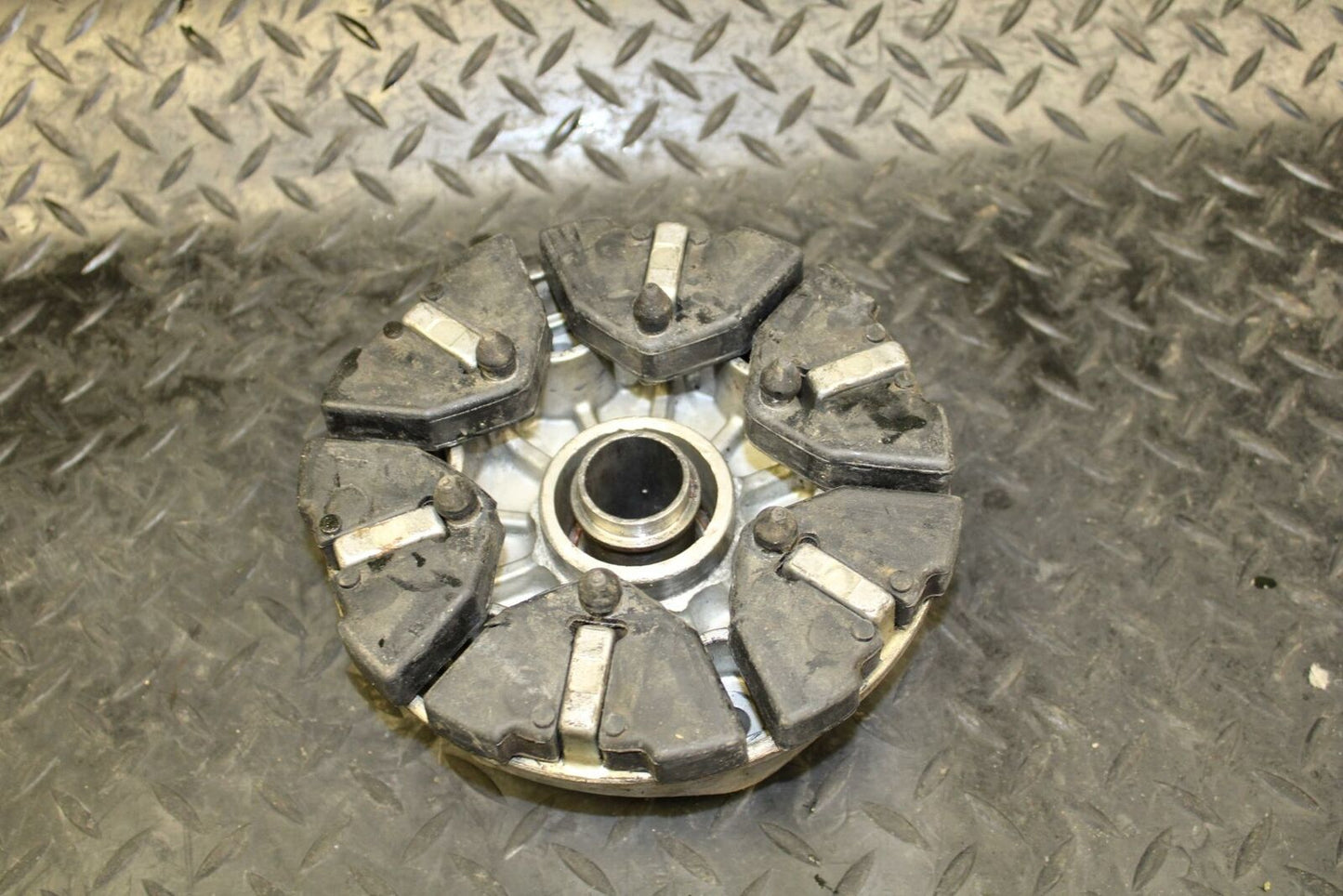 97 SUZUKI GSXR750 REAR HUB W SHOCK DAMPERS CUSH ABSORBERS BB187