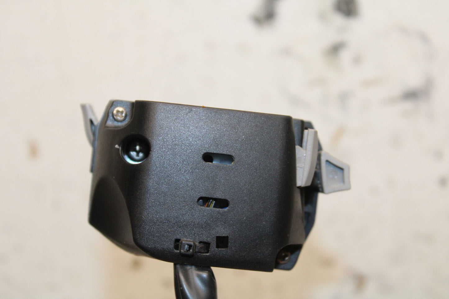 17-24 KTM 390 DUKE LEFT CLIP ON HANDLE HORN SIGNALS SWITCH SWITCHES BB734