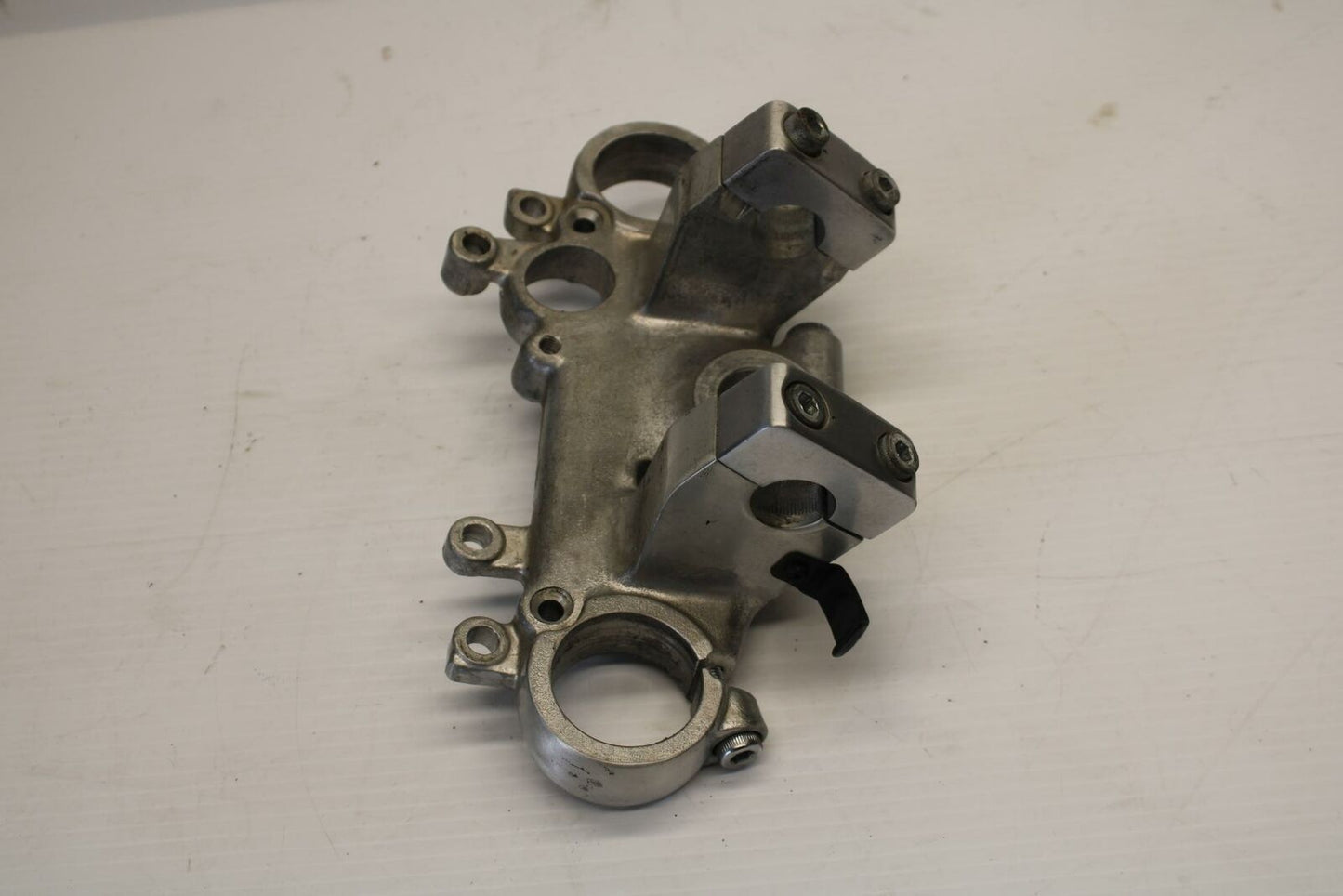 83-86 HONDA V65 MAGNA FORKS UPPER TRIPLE TREE CLAMP BB236