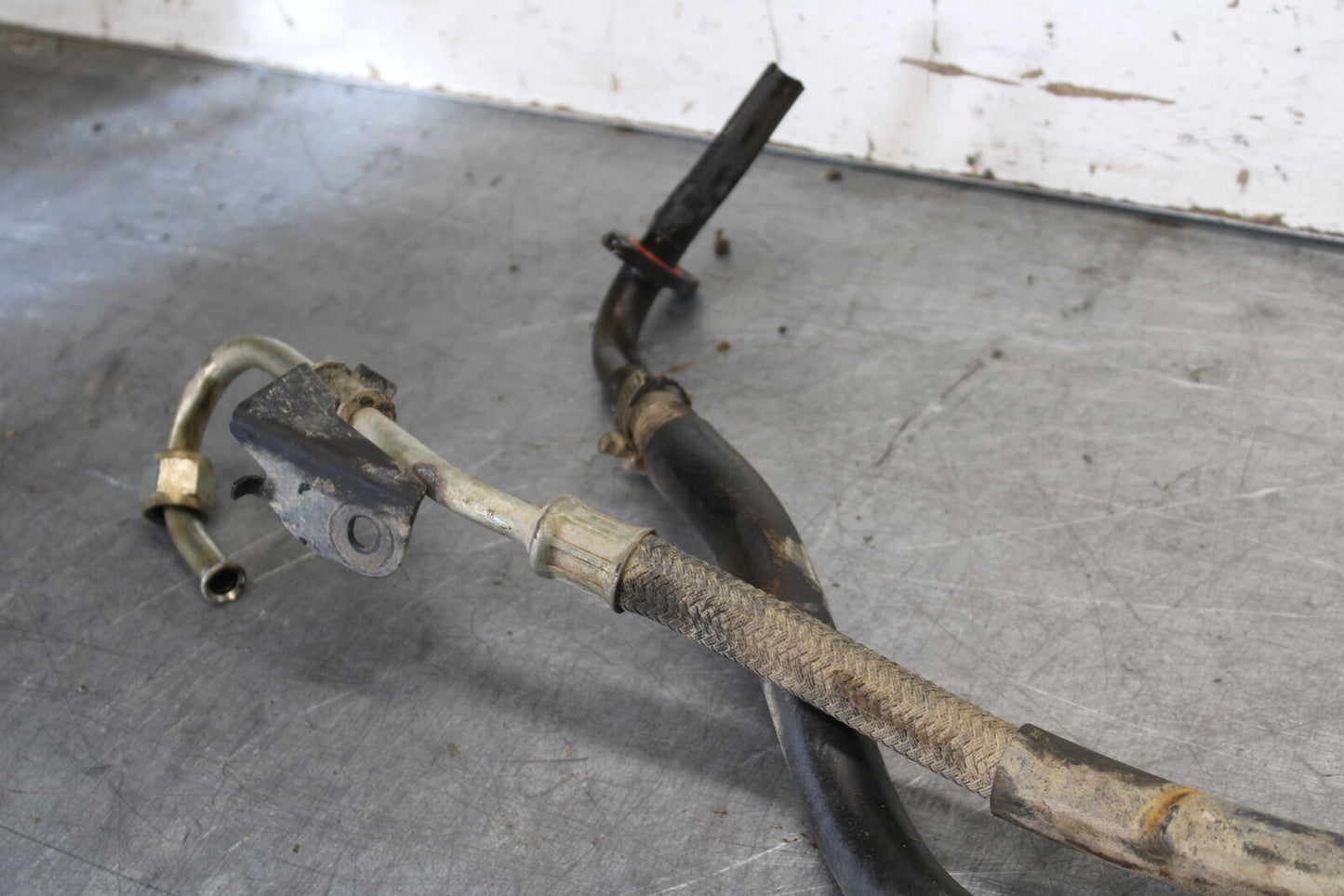 01-05 YAMAHA RAPTOR 660R OIL HOSE LINE TUBE PIPE BB695