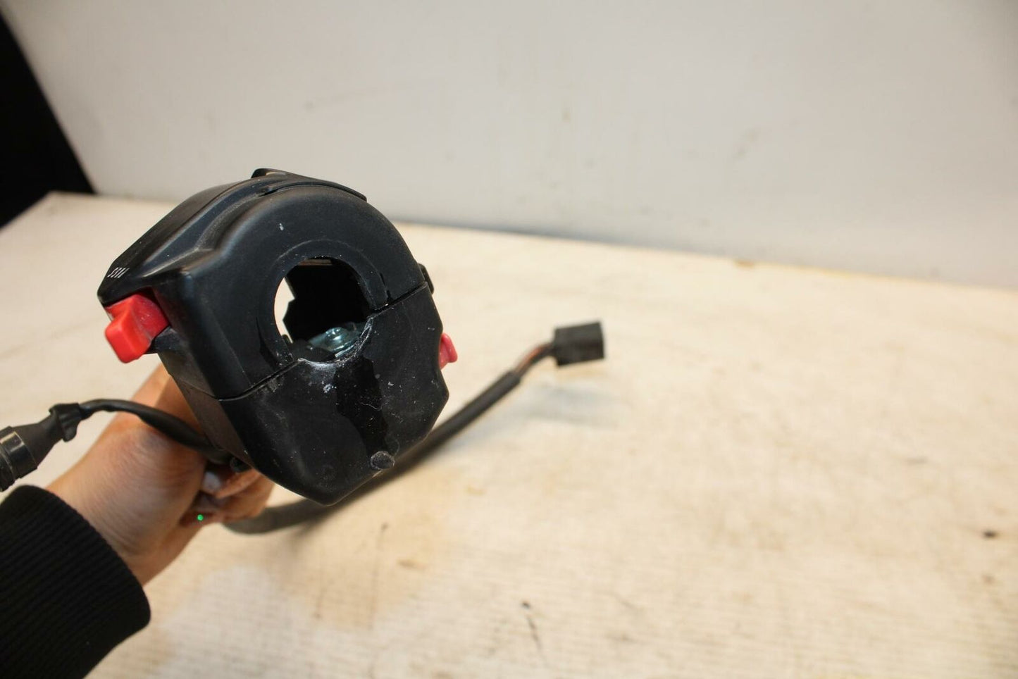 08-11 TRIUMPH SPEED TRIPLE LEFT CLIP ON HANDLE HORN SIGNALS SWITCH BB366