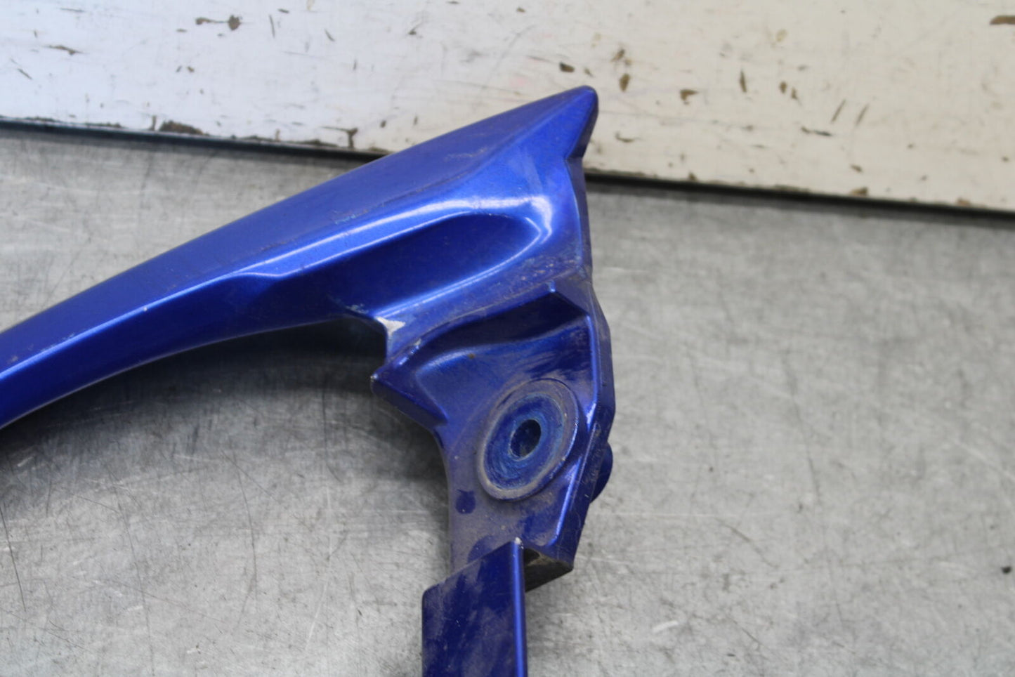 03-07 SUZUKI SV1000S PASSENGER REAR SEAT GRAB BAR HANDLE BB657