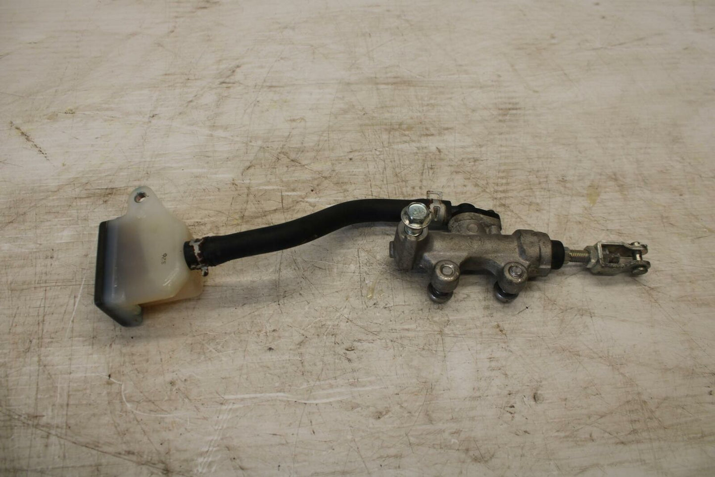 07-12 SUZUKI BANDIT 650F REAR BACK BRAKE MASTER CYLINDER W RESERVOIR BB280