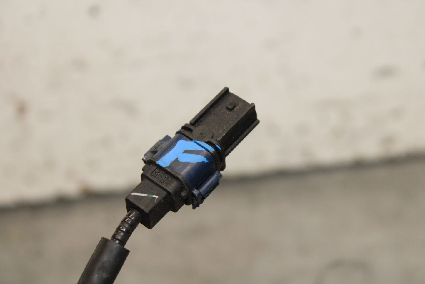 19-22 KAWASAKI Z400 FRONT ABS BRAKE SENSOR BB738