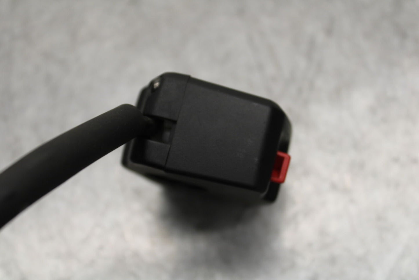 19-21 TRIUMPH SPEED TWIN 1200 RIGHT CLIP ON HANDLE KILL OFF START SWITCH BB653