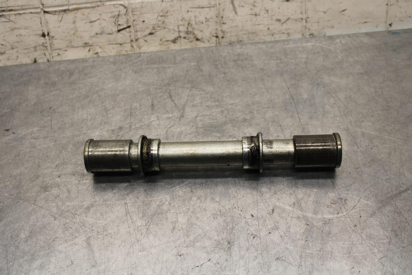 2000 Kawasaki Ninja ZX9R ZX900F FRONT WHEEL RIM AXLE PIVOT BOLT 41068-1404 BB70