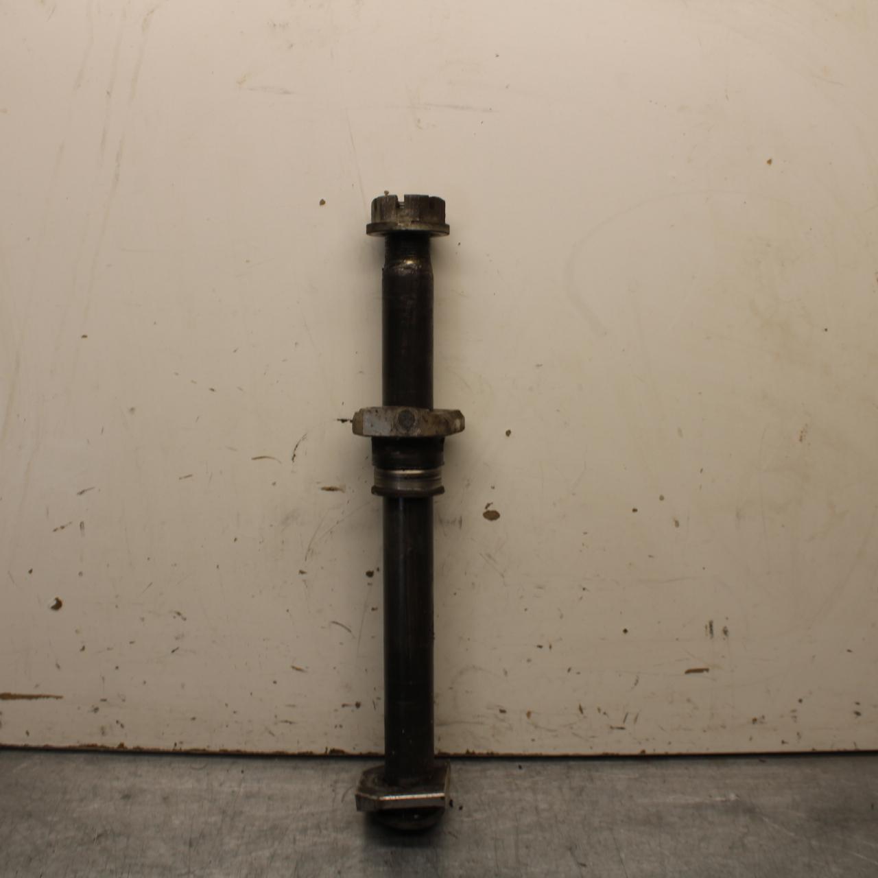 01-03 SUZUKI GSXR600 REAR AXLE BACK WHEEL RIM PIVOT BOLT AXEL BB633