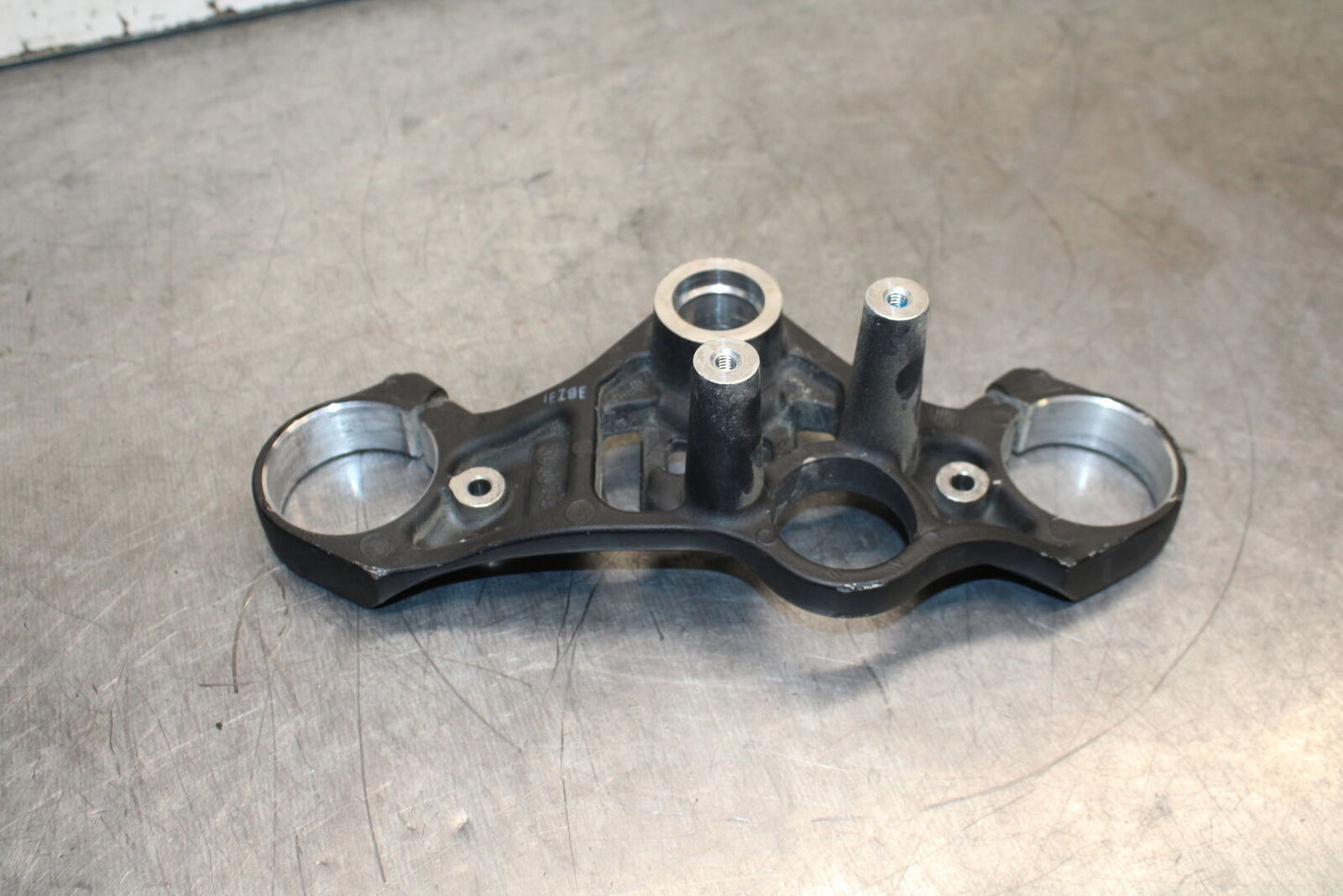 19-24 YAMAHA R3 FORKS UPPER TRIPLE TREE CLAMP BB736
