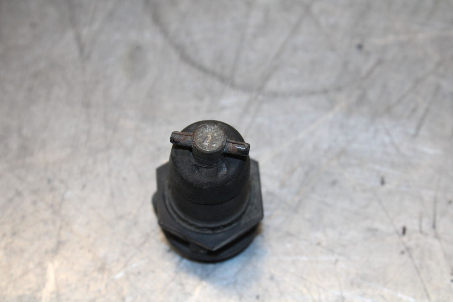 99-00 YAMAHA V STAR 1100 IGNITION LOCK W KEY BB711