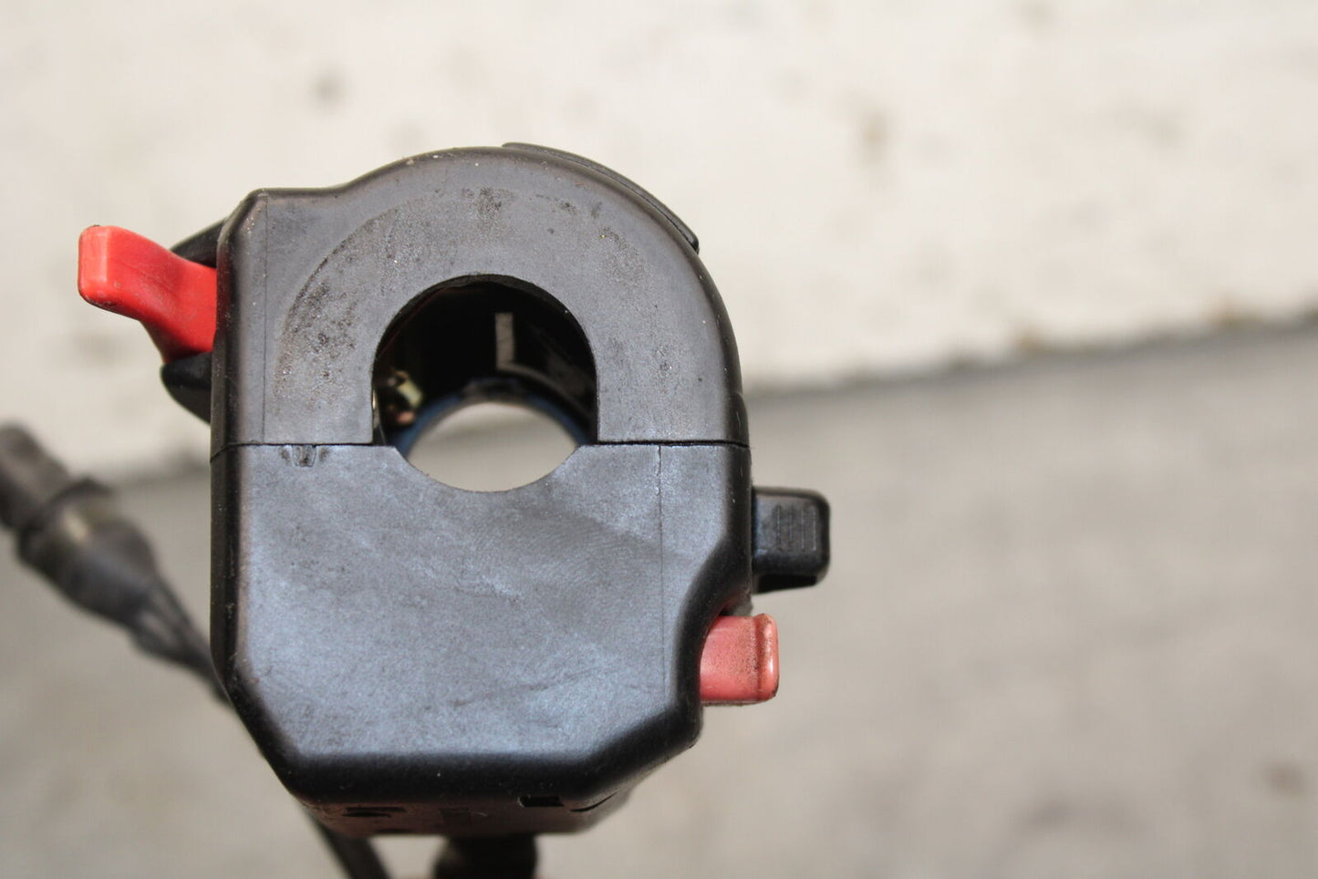03-04 TRIUMPH DAYTONA 600 LEFT CLIP ON HANDLE HORN SIGNALS SWITCH SWITCHES BB745