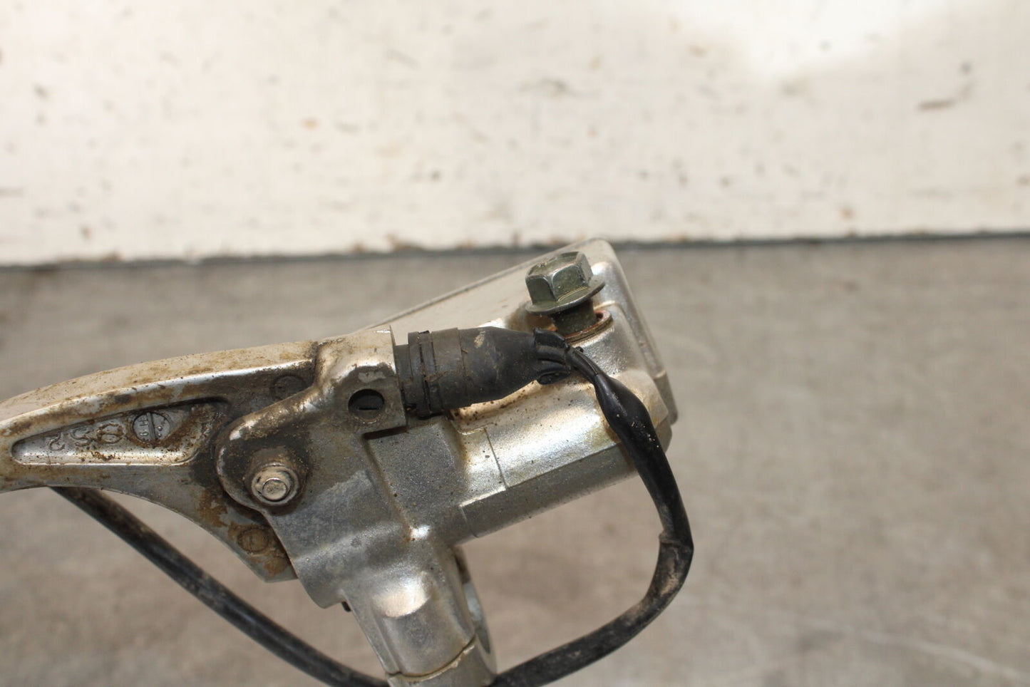 01-05 YAMAHA RAPTOR 660R FRONT BRAKE MASTER CYLINDER 5LP-2583T-03-00 BB695