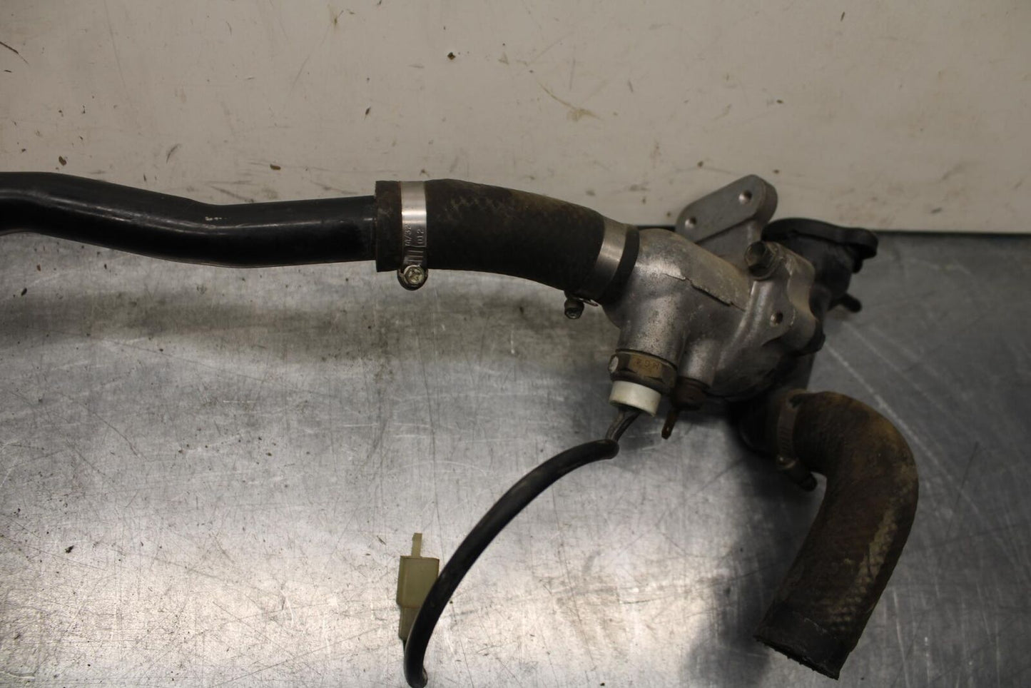 1995 Suzuki RF600R THERMOSTAT W HOUSING ASSEMBLY BB615