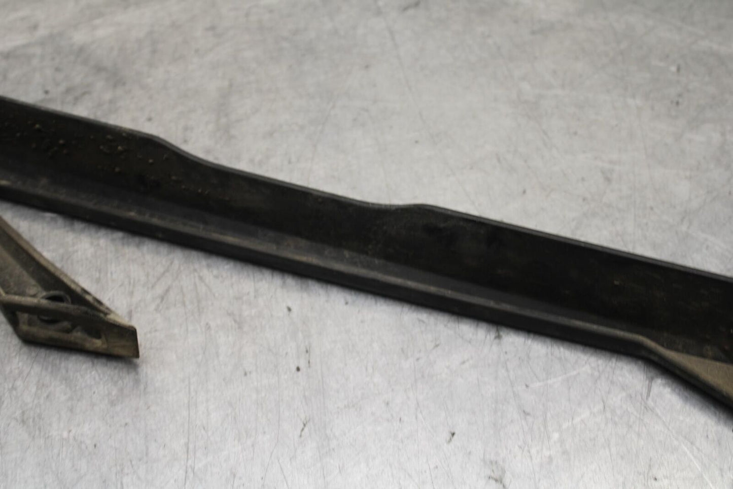 16-18 KTM 690 DUKE REAR BACK DRIVE CHAIN GUARD COVER SHIELD BB631
