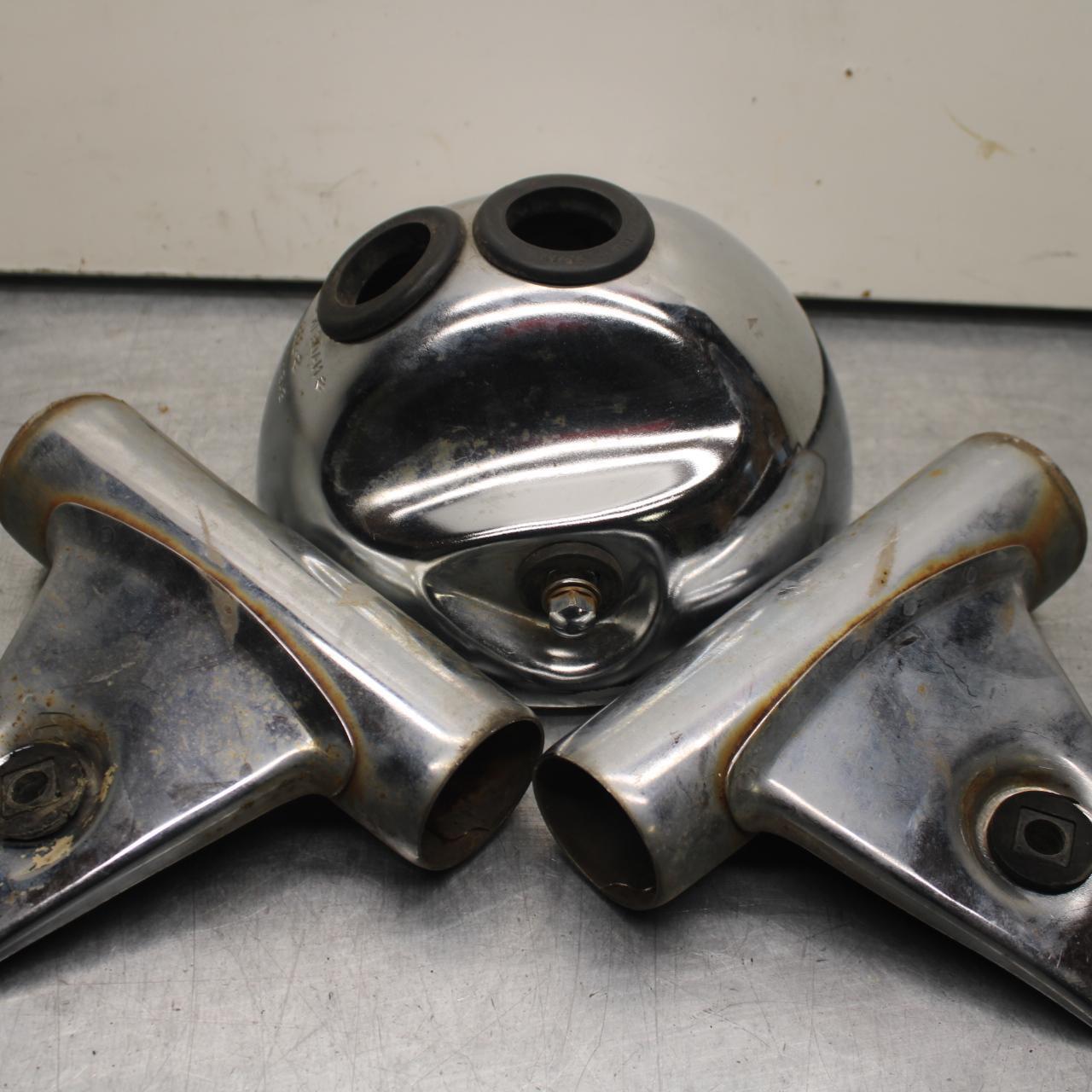 80-83 SUZUKI GS750E HEADLIGHT HEAD LIGHT LAMP TRIM BB82
