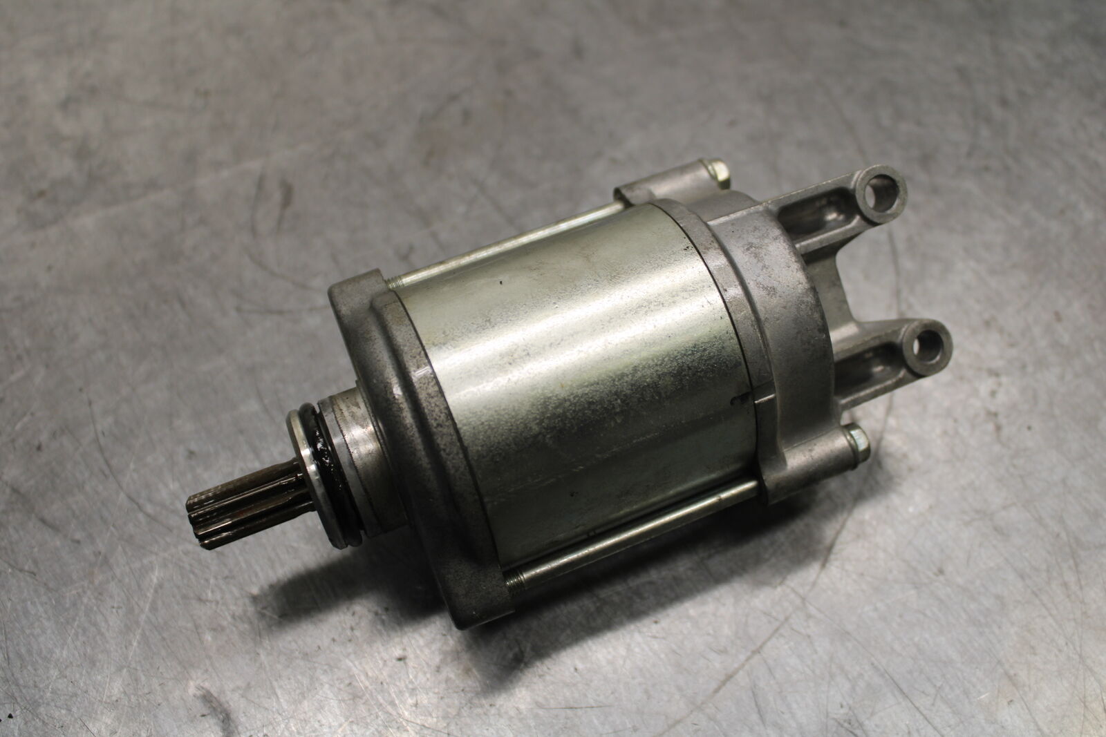 01-02 SUZUKI GSXR1000 ENGINE STARTING STARTER MOTOR -DC 12V BB113