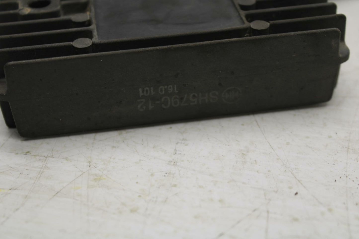 05-07 HONDA VTX1800F2 RECTIFIER VOLTAGE REGULATOR BB351