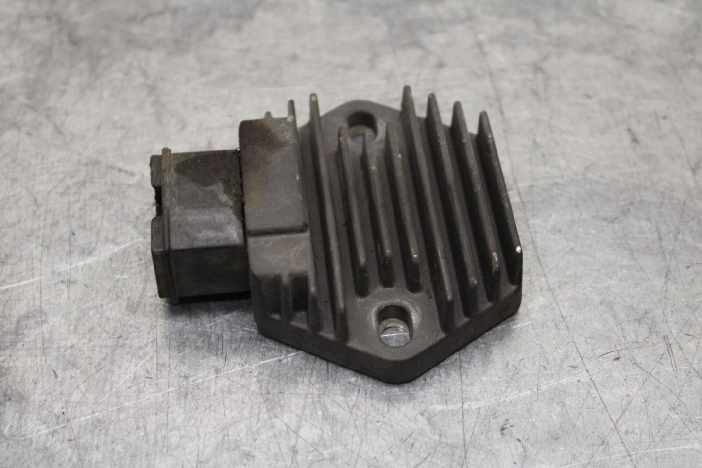 97-03 HONDA SHADOW ACE 750 RECTIFIER VOLTAGE REGULATOR 31600-KFG-861 BB618