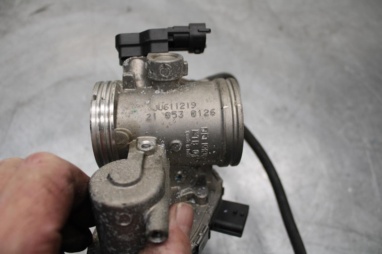 21 HUSQVARNA VITPILEN 401 MAIN FUEL INJECTORS / THROTTLE BODIES BB467