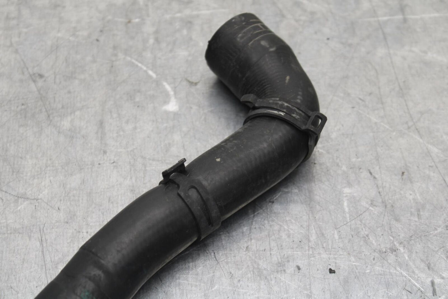 20-23 BMW F900R RADIATOR HOSE BB603