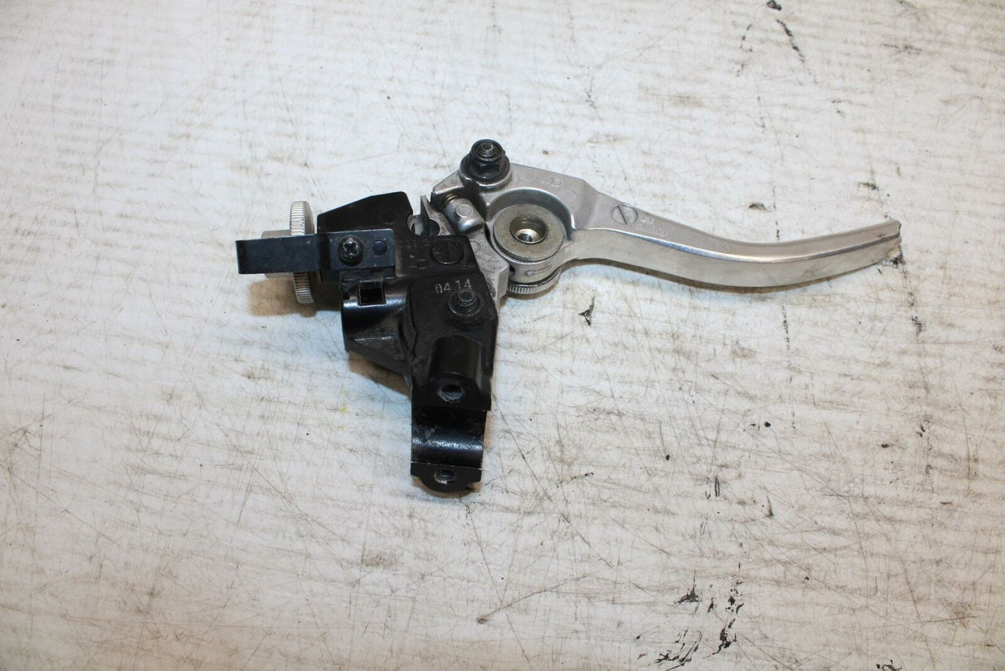 08-11 TRIUMPH SPEED TRIPLE CLUTCH PERCH MOUNT WITH LEVER BB366