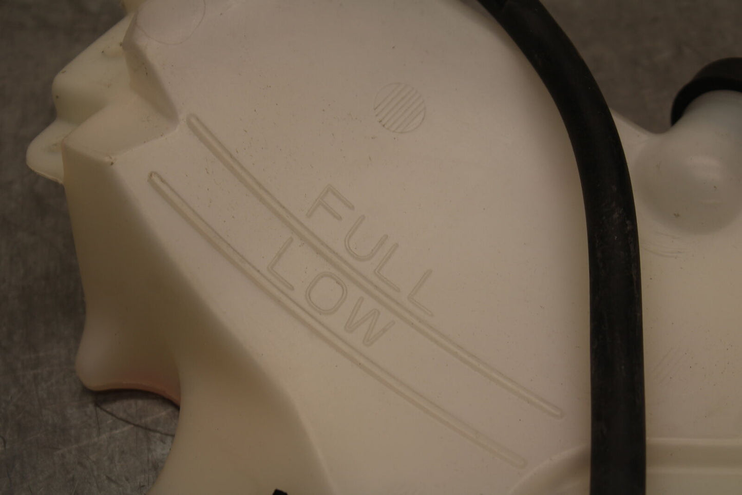 21-24 APRILIA TUONO 660 FACTORY COOLANT WATER TANK RESERVOIR BOTTLE BB733