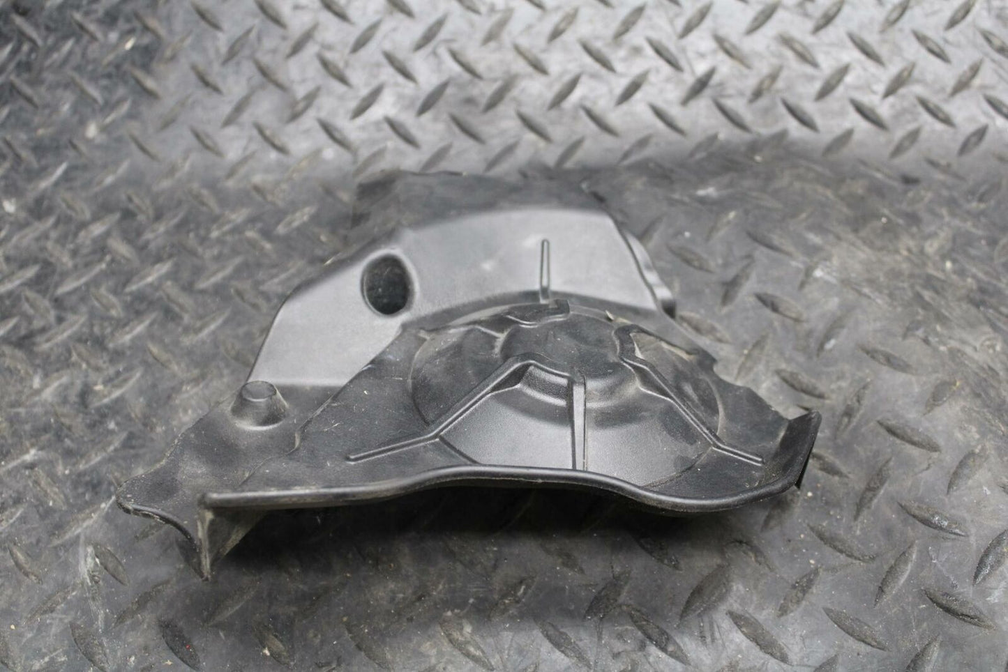 10-11 APRILIA RSV4 R ENGINE SPROCKET COVER BB202