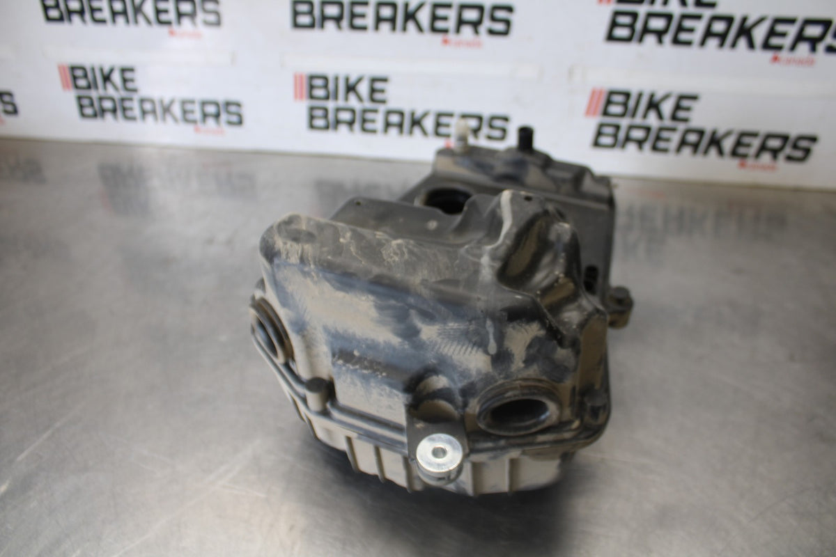 24-25 KAWASAKI NINJA 500 EX500J ABS AIRBOX AIR INTAKE FILTER BOX BB934