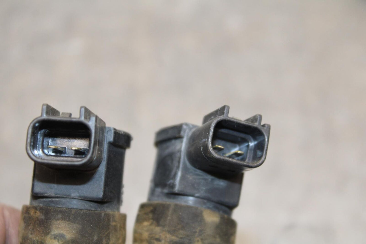 01 SUZUKI GSXR1000 IGNITION  COIL  PLUG CAPS 33410-35F00 33410-35F10 BB100 #B