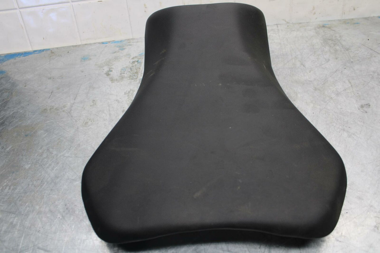 2012 Suzuki GSXR600 FRONT DRIVERS SEAT PAD SADDLE PILLION BB417