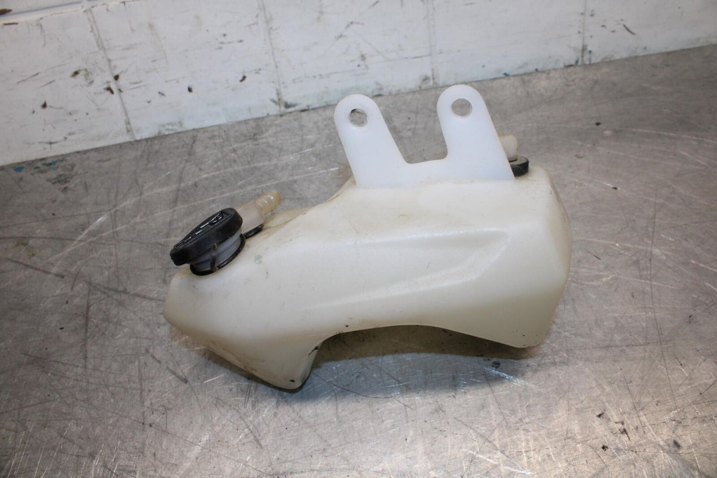 17-21 TRIUMPH STREET TRIPPLE R ABS COOLANT WATER TANK RESERVOIR BOTTLE bb452