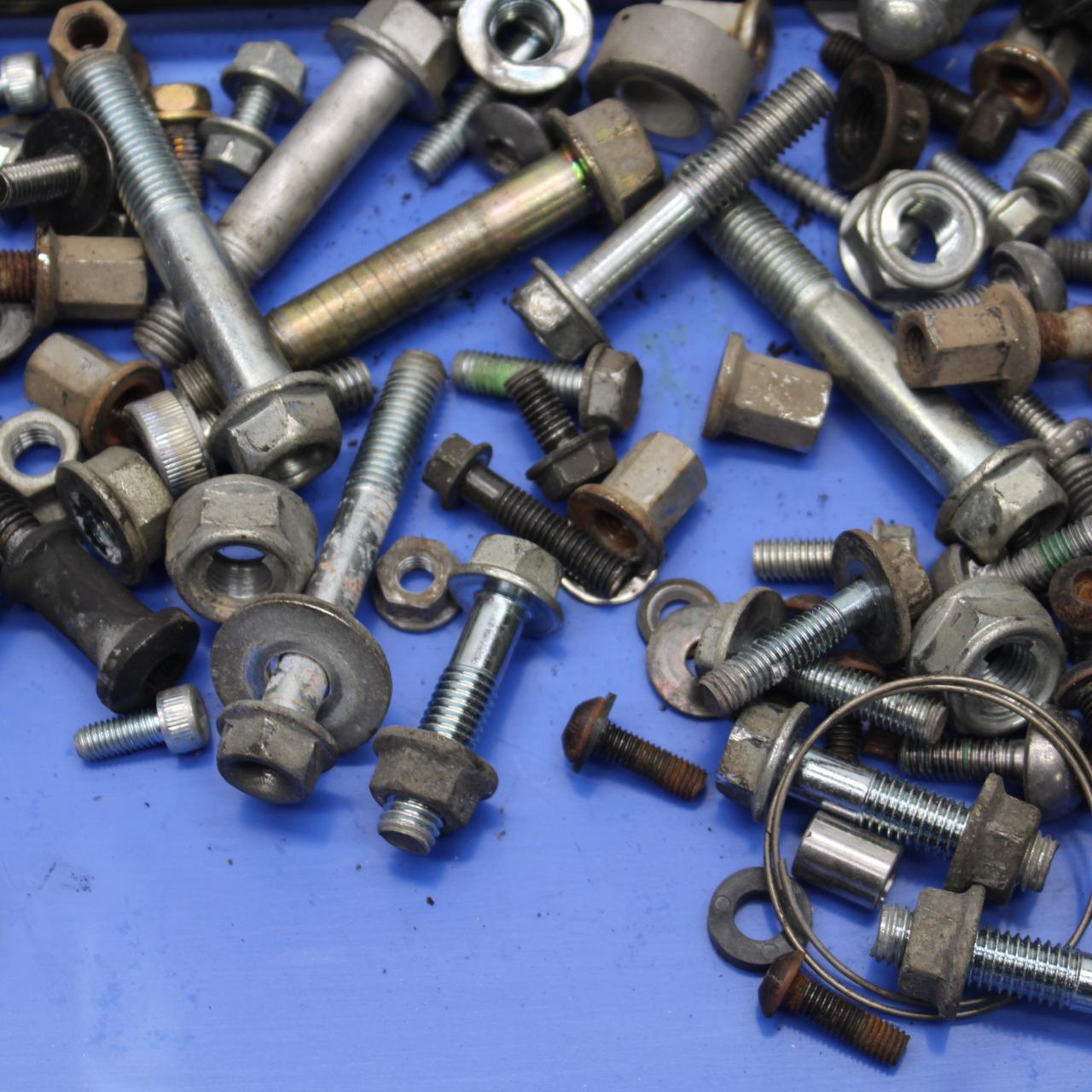 01-06 HONDA CBR600F4I MISCELLANEOUS MOUNTING BOLTS HARDWARE MOTOR SCREWS BB644