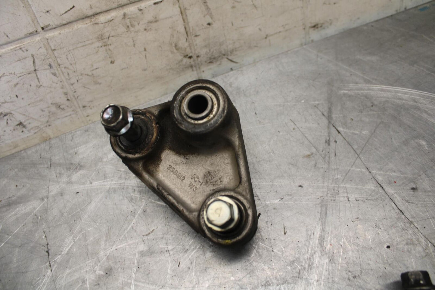 2017 Suzuki SV650 SV650AL7 ABS REAR DOGBONE SHOCK LINKAGE LINK BB511