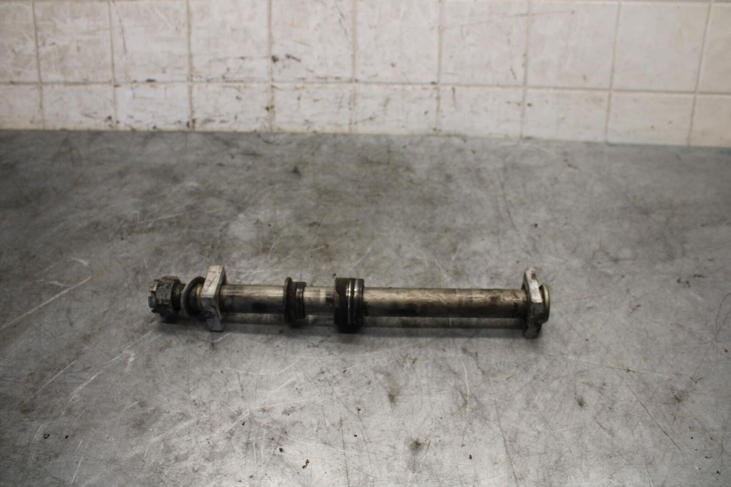 09-12 KAWASAKI NINJA ZX6R REAR AXLE BACK WHEEL RIM PIVOT BOLT AXEL BB544