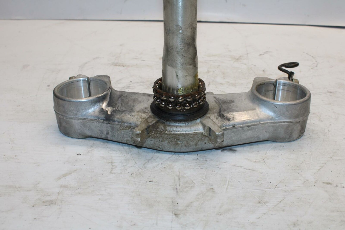 03 KAWASAKI NINJA ZX6RR ZX600K FRONT FORKS CLAMP LOWER TRIPLE TREE STEM BB264