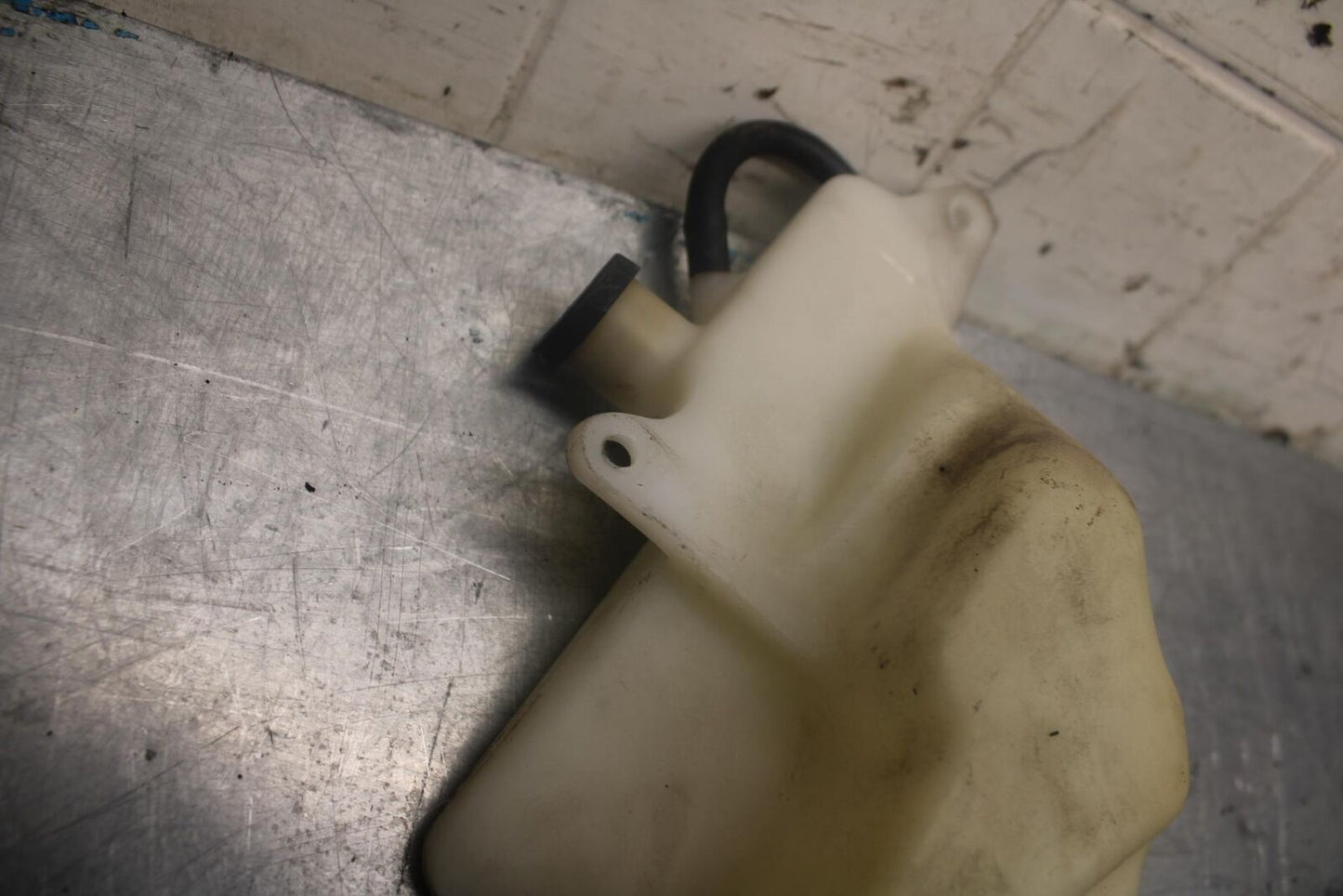 97-98 SUZUKI GSXR 600 SRAD COOLANT WATER TANK RESERVOIR BOTTLE BB455