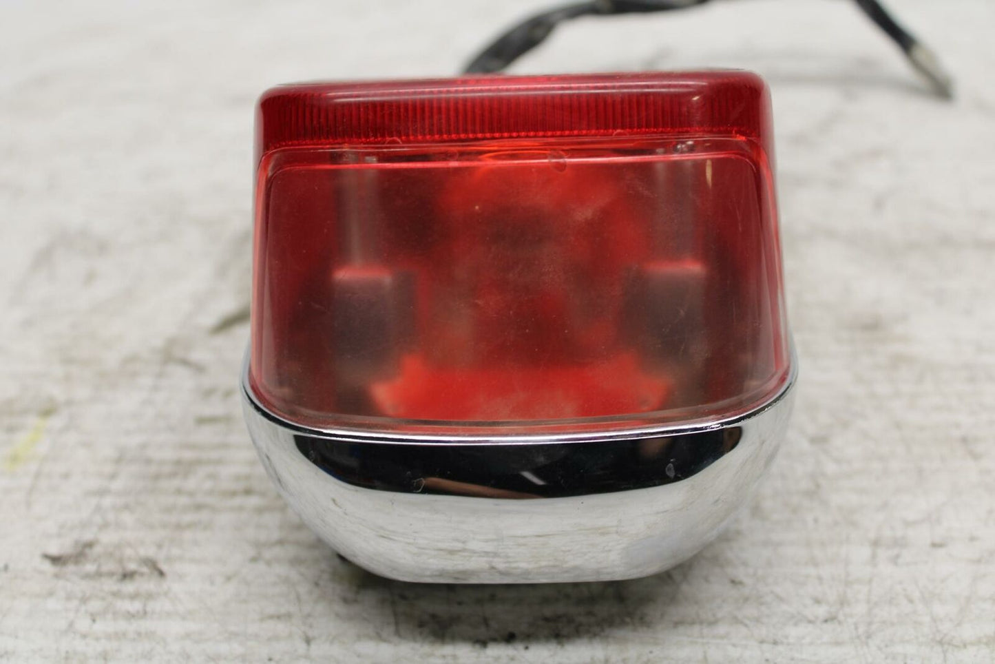 02-03 YAMAHA V STAR 1100 TAILLIGHT REAR TAIL BRAKE LIGHT BB308