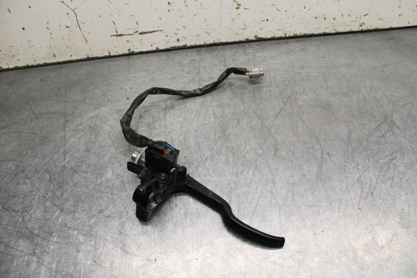 22-24 YAMAHA XSR900 CLUTCH PERCH MOUNT WITH LEVER BB710