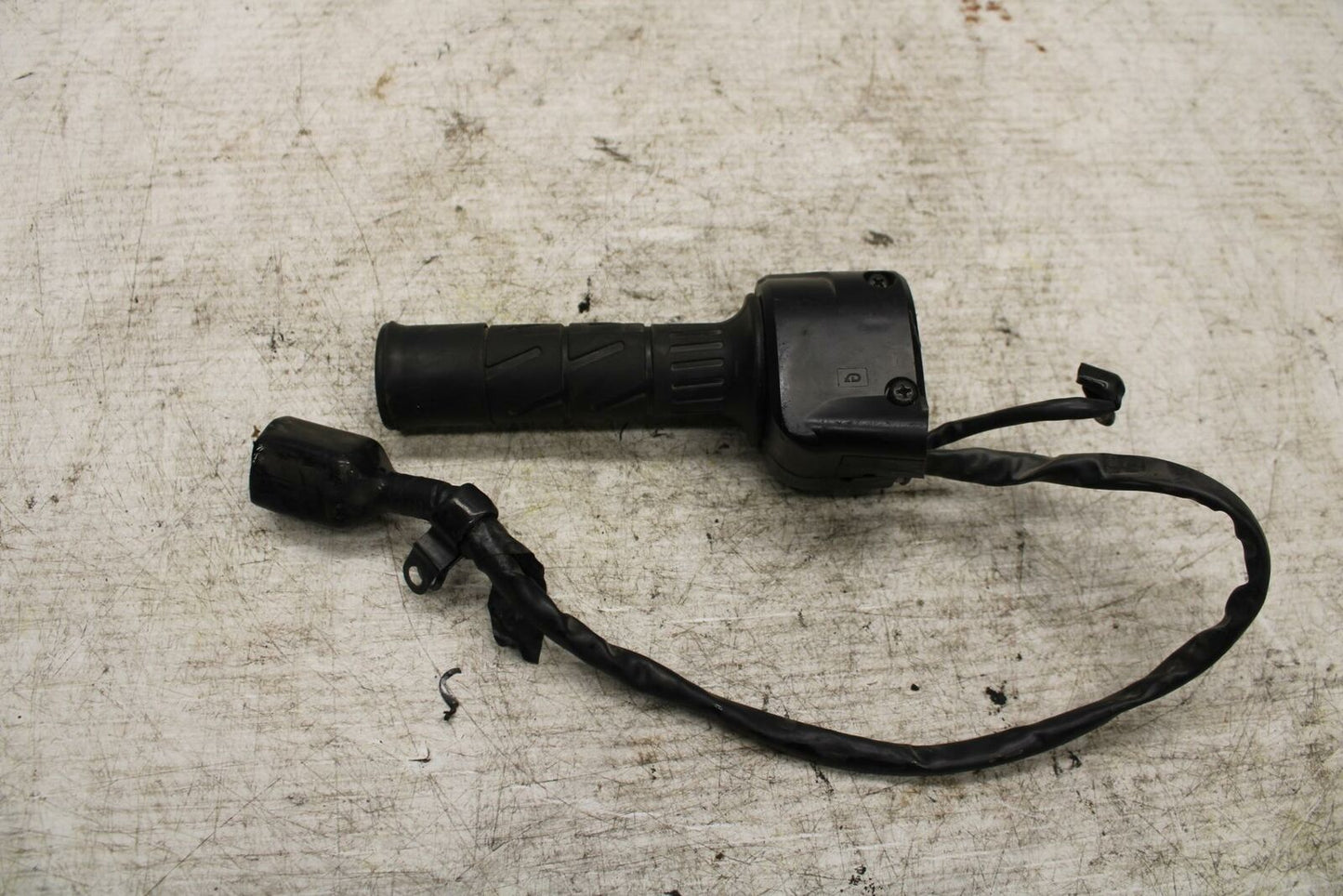 12-13 KAWASAKI EX300 NINJA RIGHT CLIP ON HANDLE KILL OFF START SWITCH BB373