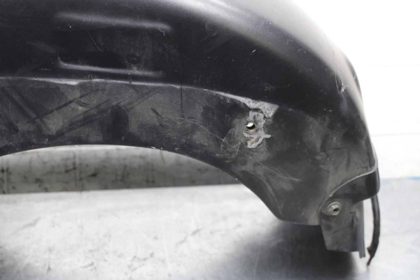 2004 Suzuki Intruder 1500 VL1500 REAR BACK WHEEL FENDER MUD GUARD BB573