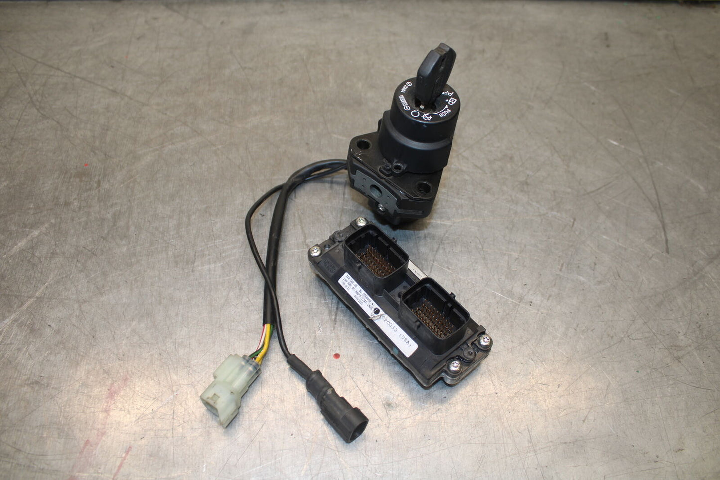 12-13 DUCATI STREETFIGHTER 848 ECU COMPUTER CONTROLLER UNIT BLACK BOX ECM BB705