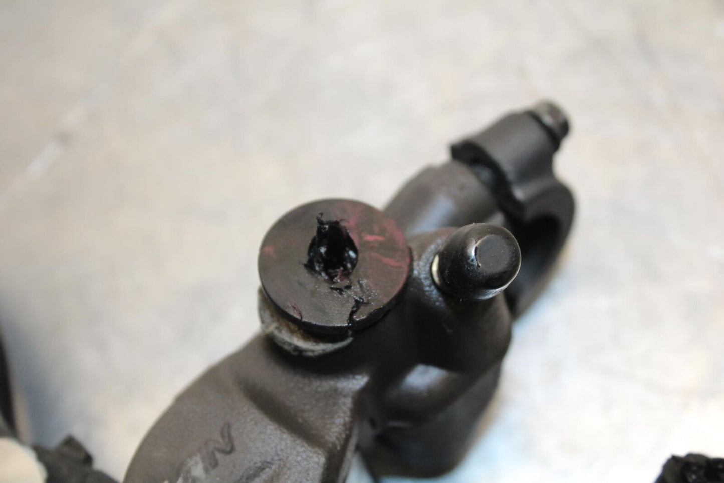 20 SUZUKI GSXR 1000 FRONT BRAKE MASTER CYLINDER w/ LEVER BB597
