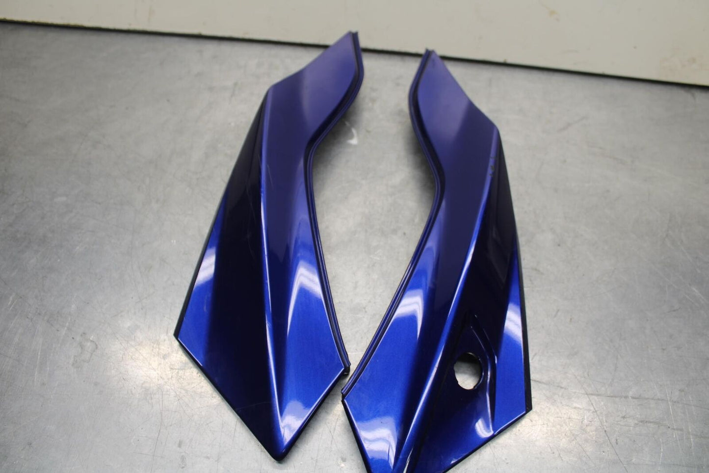 20-23 BMW F900R RIGHT LEFT FRONT SIDE SEAT PANELS TRIMS COWLS FAIRINGS BB603