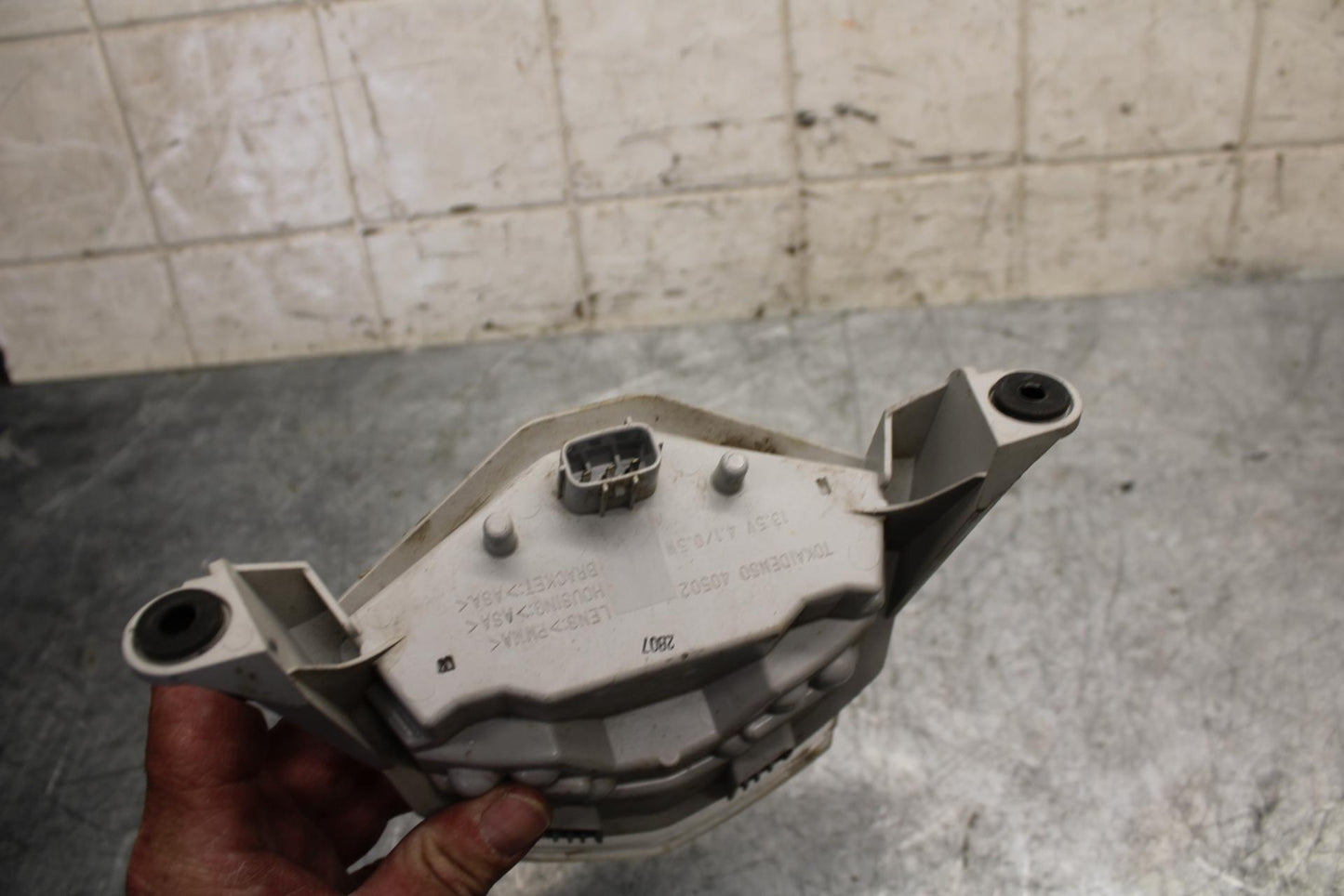 2012 Kawasaki Ninja ZX6R REAR TAIL TAILLIGHT BACK BRAKE LIGHT 23025-0059 BB529