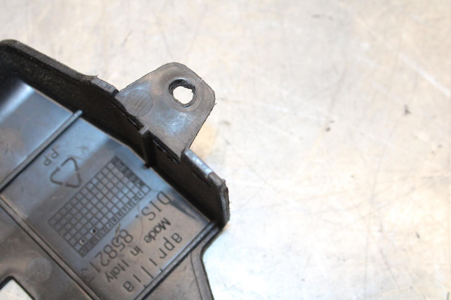 2008 Aprilia Shiver 750 SL750 INSTRUMENT CLUSTER TRIM PANEL BB551