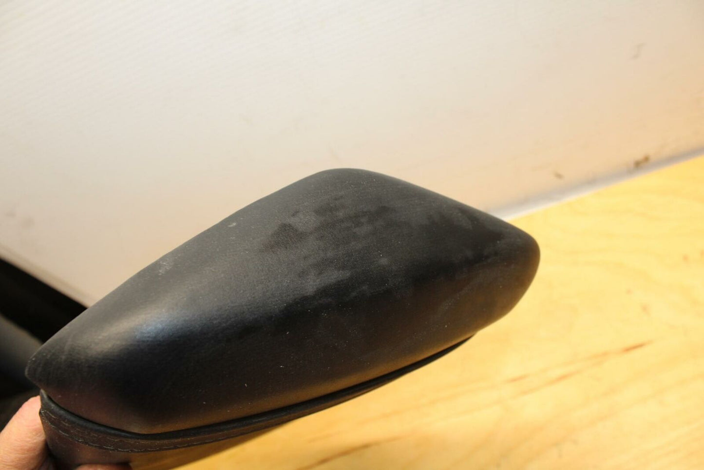 02-03 YAMAHA YZF R1 5PW REAR BACK PASSENGER TANDEM SEAT PAD SADDLE PILLION BB313