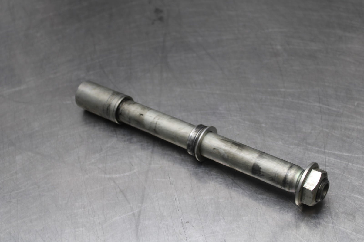 20-25 SUZUKI GSXR750 FRONT WHEEL RIM AXLE PIVOT BOLT BB810