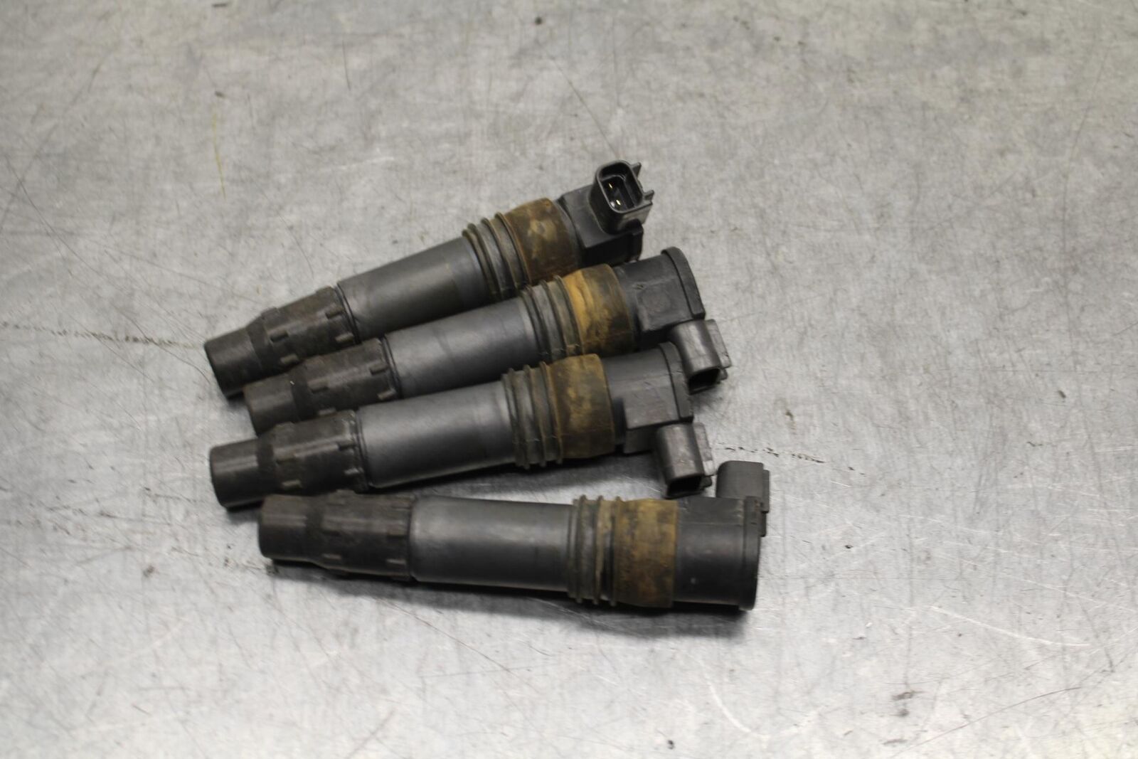 01 SUZUKI GSXR1000 IGNITION  COIL  PLUG CAPS 33410-35F00 33410-35F10 BB100 #B