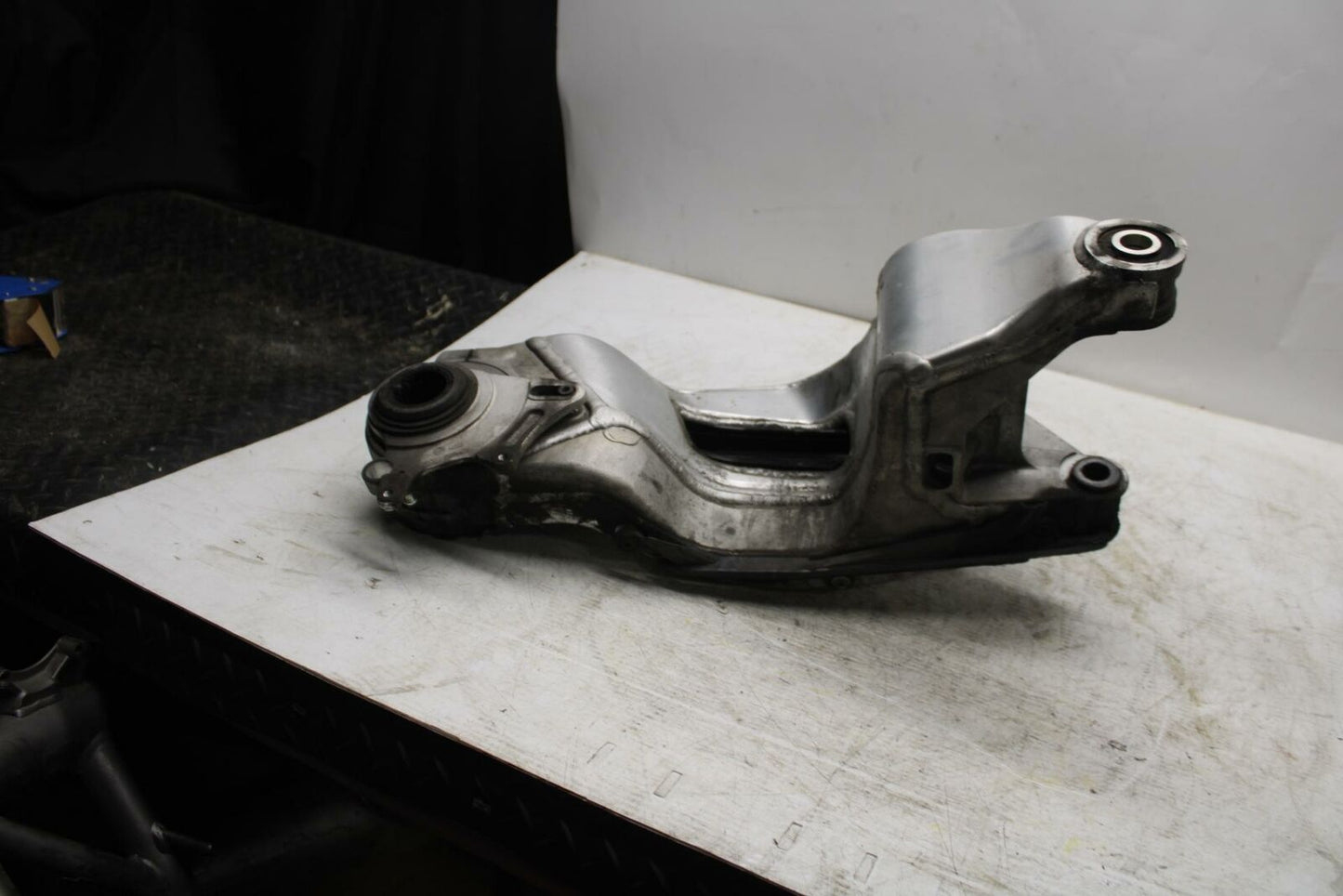08-10 DUCATI 848 REAR SWINGARM BACK SUSPENSION SWING ARM BB369