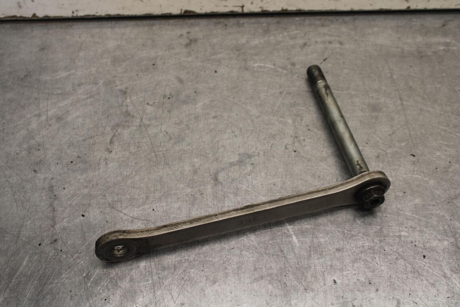 01-03 SUZUKI GSXR600 REAR DOGBONE SHOCK LINKAGE LINK 62600-35870 BB639